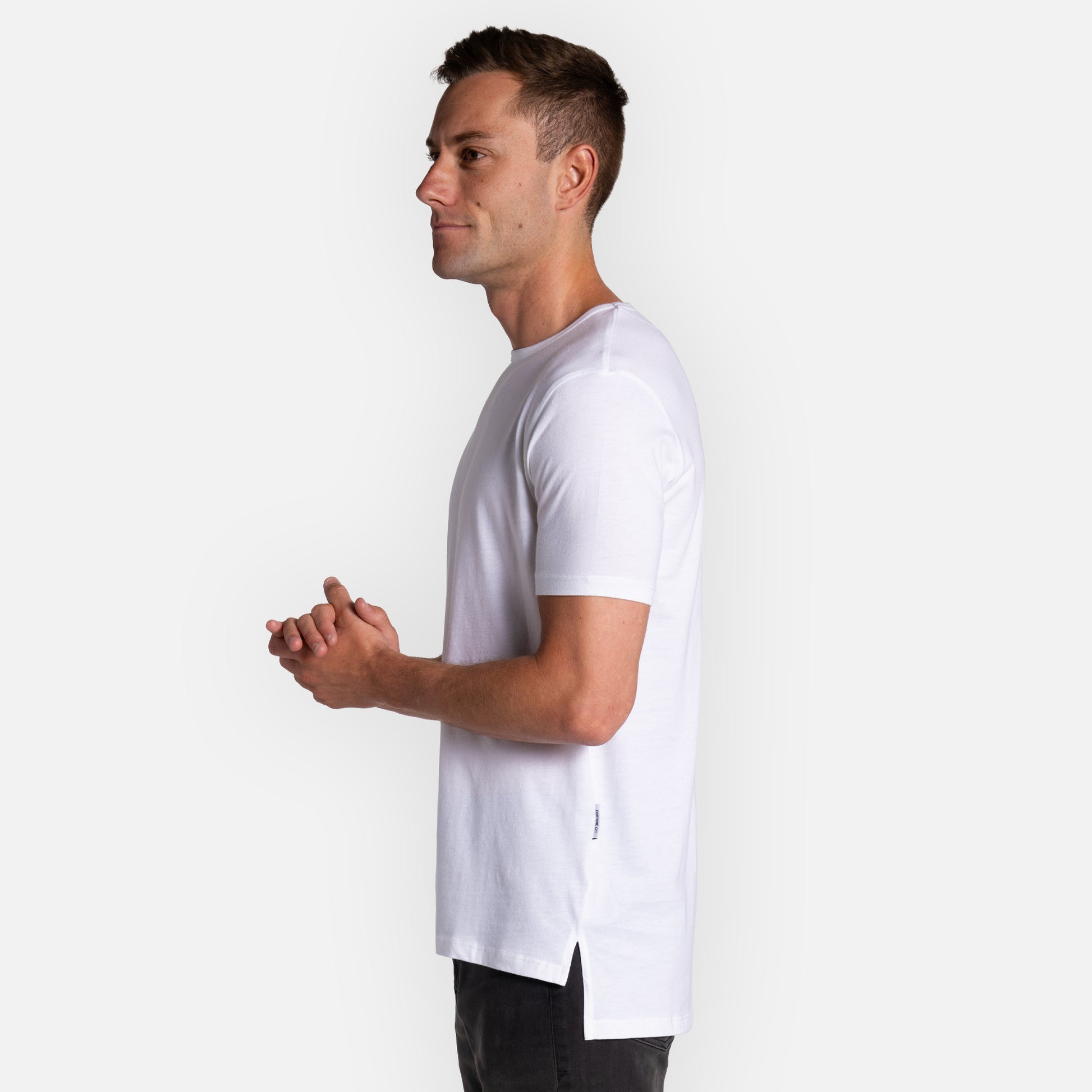 Character Tee Split Hem - White – FORTUNE 421 | V-Shirts